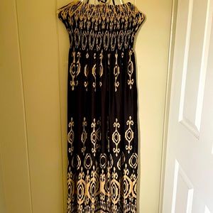 Long flowing dress with tube top & necklace tie